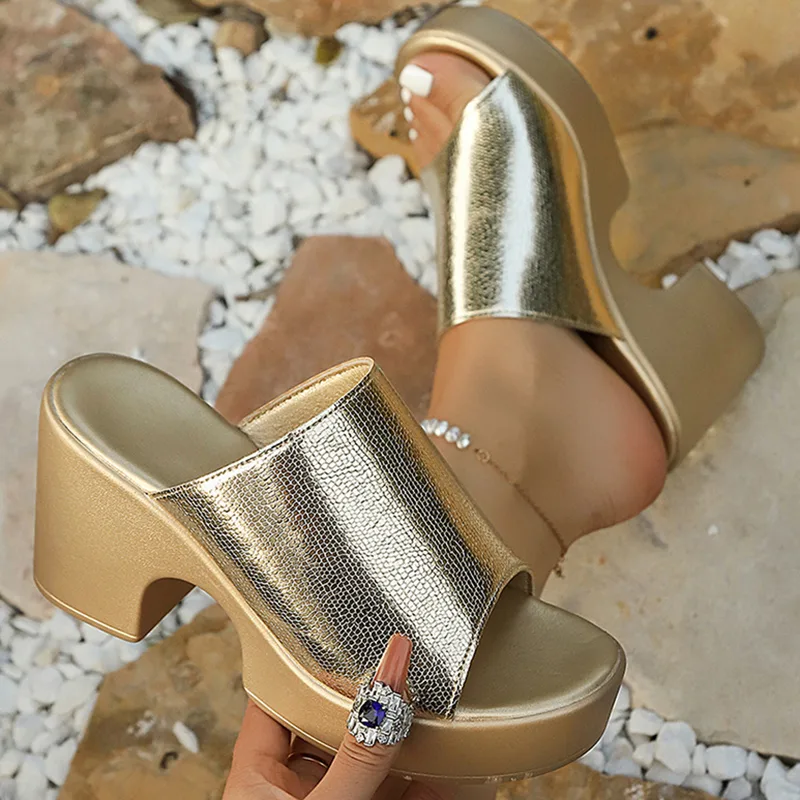 Metallic Heel Sandal - Sandali Donna con Plateau Spesso Oro