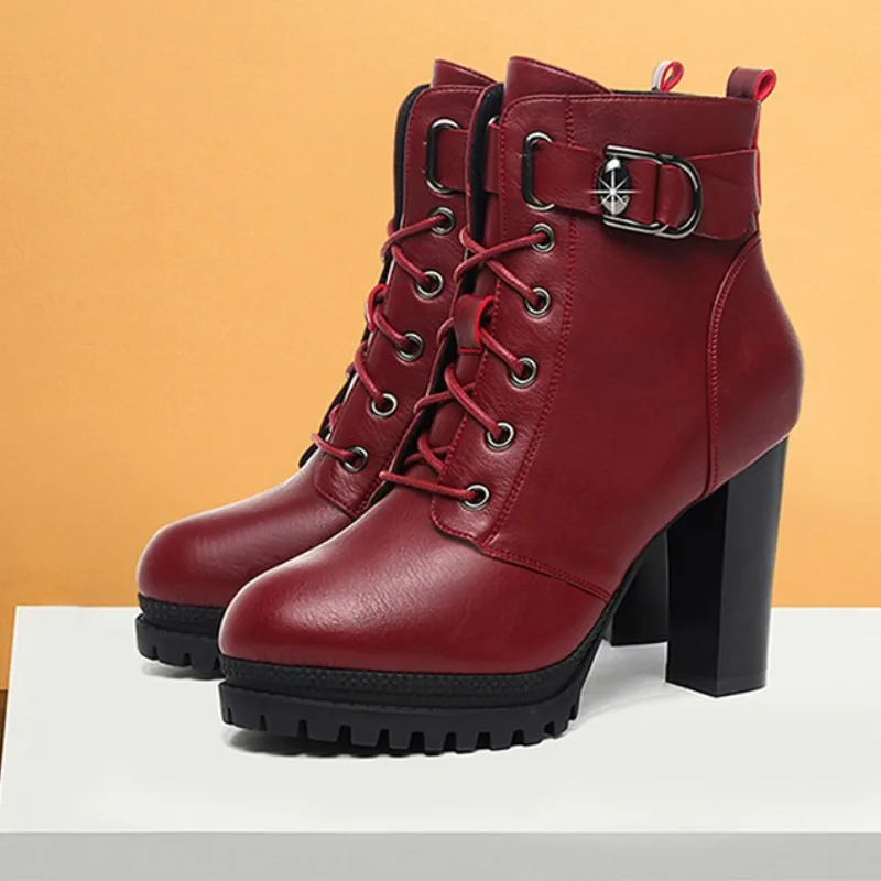 Women'S Shoes Trending 2025 - Eleganti tacchi alti stivali da donna