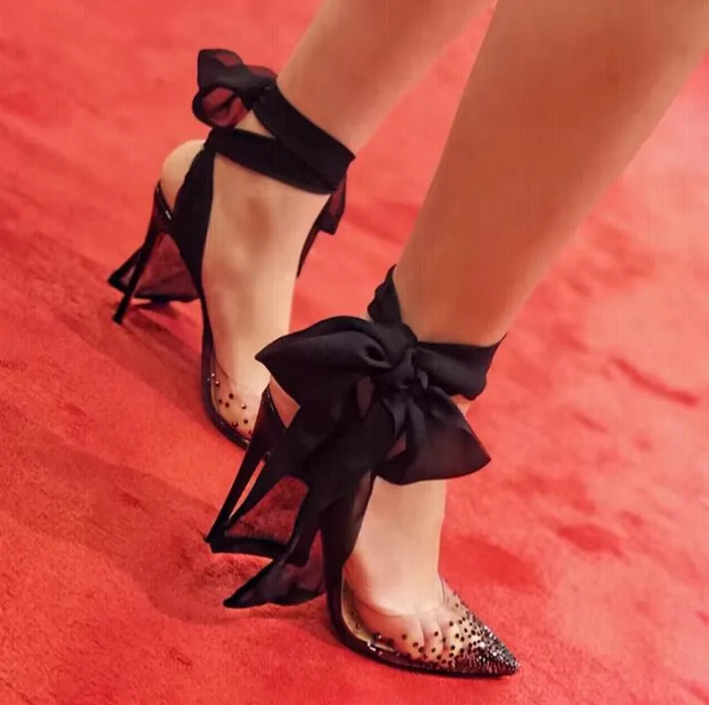Clear Strap Heel - Sandali con nodo a farfalla con