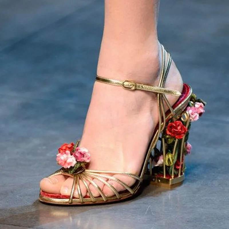 Strappy Heeled Sandals - Sandali da donna con gabbia per