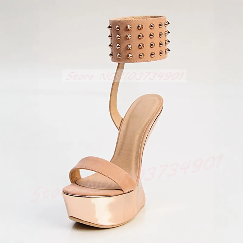 Sandali Senza Tallone con Borc - Metallic Heel Sandal recensione e prezzo