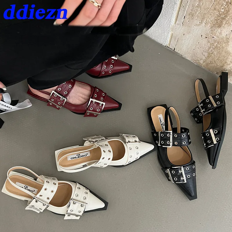 Scarpe Basse da Donna 2026 di  - Women Shoes Ysl recensione e prezzo